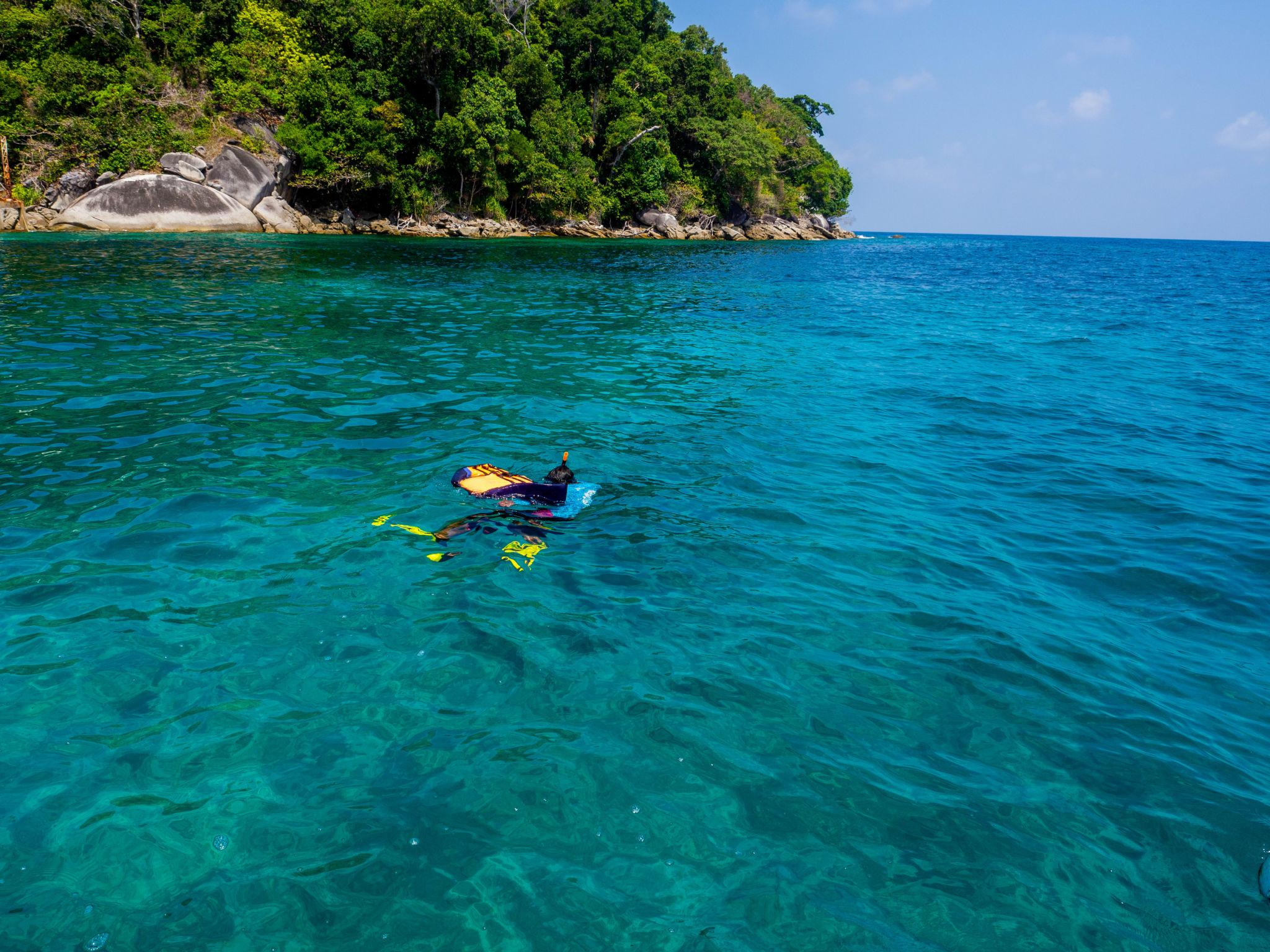 Surin Island by speedboat image 2