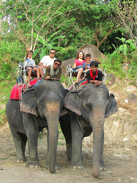 Phuket Adventure Programs – Zipline 18 Platforms + UTV + Elephant Riding Package image 3