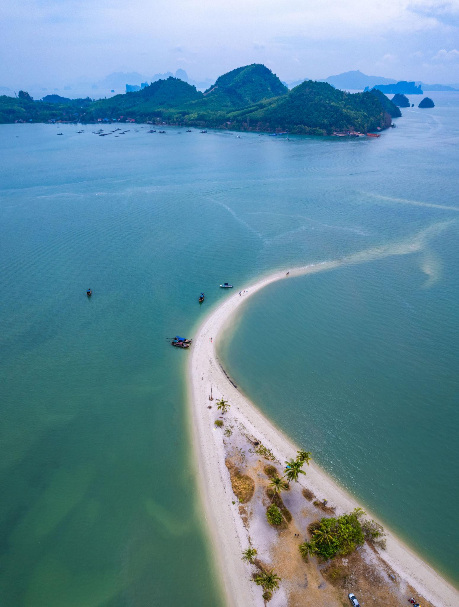 Hong Island by speedboat image 3
